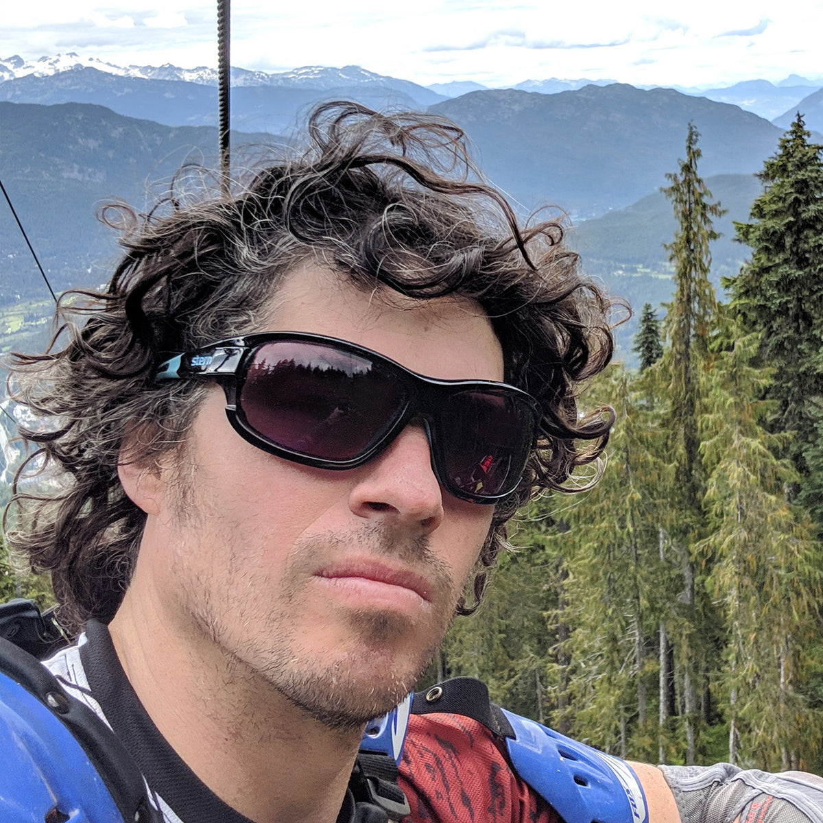 S-TURN - Black &amp; Blue